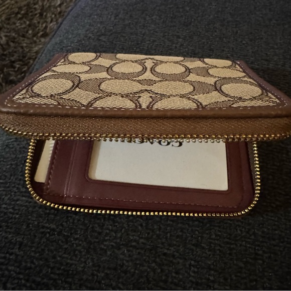 NEW NWT Coach Signature Small Zip Around Jacquard Wallet - Khaki/Saddle CH389 - Picture 3 of 4